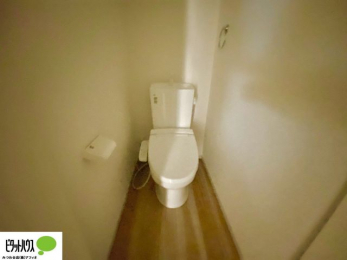 �g�C���@1�E2�K�E�H�V�����b�g�g�C�������B