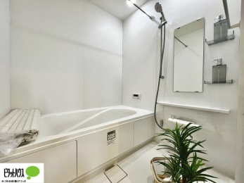 �����@�{�H��ʐ^�F1���̔�����������x���̓��͂��q�l�Ƃ̃R�~���j�P�[�V�����̏�Ƃ���