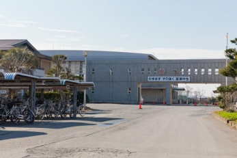 ���ӊ��@�x�Îs���x�Ò��w�Z �k��16���B 1250m