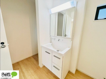 ���ʑ�E���ʏ��@�{�H��ʐ^�@�g���₷���V���v���Ȑ��ʉ��ϑ�B�����̎x�x�͂�������n�܂�܂��B