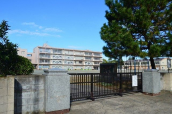 ���ӊ��@��t�s���^����܏��w�Z �k��6���B 550m