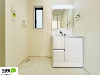 ���ʑ�E���ʏ��@�{�H��ʐ^�F���ʎ��ɏ���������A�J�r�\�h�ɂ��B�傫�ȋ��Ō��₷�����ʉ��ϑ�ł�