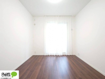 �q�������@�w�т̎��Ԃ��V�Ԏ��Ԃ���؂ɂł���q�ǂ������B�Ƌ�̔z�u�����₷���V���v���Ȑ݌v�ŁA�������K�Ɏg���܂��B