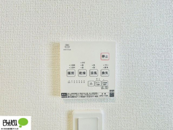 ���̑��@�{�H��ʐ^�@24���Ԋ��C�E���C�E�����E�����E�g�[�t��