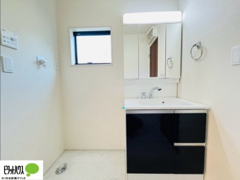 ���ʑ�E���ʏ��@�{�H��ʐ^�@�g���₷���V���v���Ȑ��ʉ��ϑ�B�����̎x�x�͂�������n�܂�܂��B