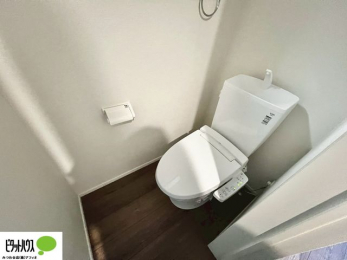 �g�C���@�{�H��ʐ^�@1�E2�K�E�H�V�����b�g�g�C�������B