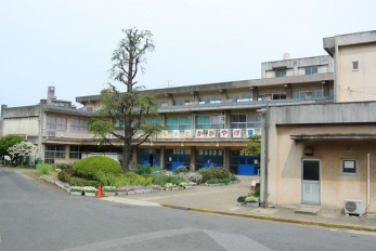 ���ӊ��@��t�s���瑐�䓌���w�Z �k��4���B 260m