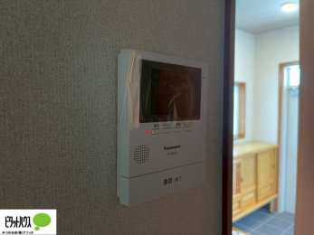 ���̑��@������Ԃ����S��TV���j�^�[�t���C���^�[�z��
