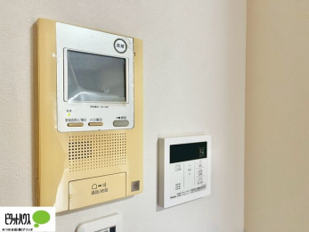 ���̑��@������Ԃ����S��TV���j�^�[�t���C���^�[�z��