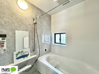 �����@�{�H��ʐ^�@�����̔�������Ă���闁���͍L�X�������B�x���͂��q�l�ƈꏏ�ɗV�тȂ������܂��ˁB