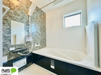 �����@�{�H��ʐ^�@�����̔�������Ă���闁���͍L�X�������B�x���͂��q�l�ƈꏏ�ɗV�тȂ������܂��ˁB