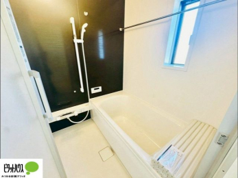 �����@�{�H��ʐ^�F1���̔�����������x���̓��͂��q�l�Ƃ̃R�~���j�P�[�V�����̏�Ƃ���