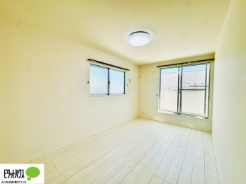 �Q���@2�ʍ̌��Ŗ��邭�A���ʂ��̗ǂ��������ł��B