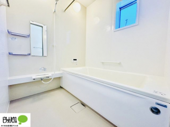 �����@�����������F���̗����ŁA1���̔��������������Ă��������B