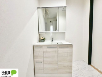 ���ʑ�E���ʏ��@�傫�ȋ��Ō��₷�����ʉ��ϑ�