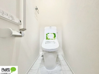 �g�C���@1�E2�K�E�H�V�����b�g�g�C�������B