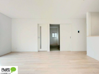 �L�b�`���@�������̂��锒����Ƃ������r���O