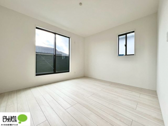 ���[�@����̏I���ɕv�w�ł������߂������Q���B�L���ɂ�Ƃ肪����A�Ƒ��̋C�z�������Ȃ������������x�߂���S�̃v���C�x�[�g��Ԃł��B