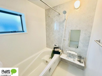 �����@�{�H��ʐ^�F1���̔�����������x���̓��͂��q�l�Ƃ̃R�~���j�P�[�V�����̏�Ƃ���