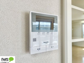 ���̑��@������Ԃ����S��TV���j�^�[�t���C���^�[�z��