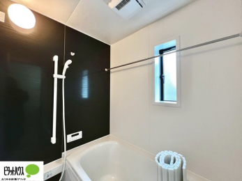 �����@�����̔�������Ă����o�X���[���͍L�X�������B�x���͂��q�l�ƈꏏ�ɗV�тȂ������܂��ˁB