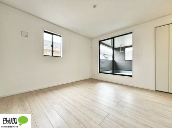 ���[�@����̏I���ɕv�w�ł������߂������Q���B�L���ɂ�Ƃ肪����A�Ƒ��̋C�z�������Ȃ������������x�߂���S�̃v���C�x�[�g��Ԃł��B