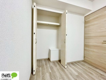 ���[�@���ꂼ��̂������Ɏ��[�X�y�[�X������̂Ńv���C�x�[�g�ȉו����g�߂ɒu�����Ƃ��ł��܂��B