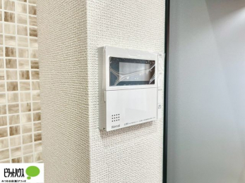 ���̑��@������Ԃ����S��TV���j�^�[�t���C���^�[�z��