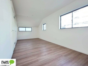 ���[�@�Ԏd�؂肷�邱�Ƃ�2�̕����ɕ����邱�Ƃ��\�B�Ƒ��̃��C�t�X�^�C���̕ω��ɍ��킹�Ď��R���݂ł��B