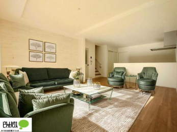 ���r���O�@�����ۂ̎����ʐ^��CG�ŉƋ��z�u�����C���[�W�ł���A���ۂƂ͑����قȂ�܂��B