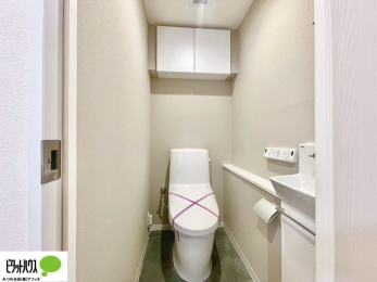 �g�C���@�E�H�V�����b�g�g�C�������B