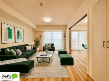 ���r���O�@�����ۂ̎����ʐ^��CG�ŉƋ��z�u�����C���[�W�ł���A���ۂƂ͑����قȂ�܂��B