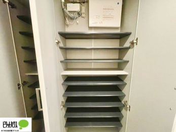 ���ց@���֎��[