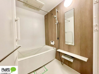 �����@�����������F���̗����ŁA1���̔��������������Ă��������B