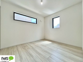 �q�������@2�ʍ̌��Ŗ��邭�A���ʂ��̗ǂ��������ł��B