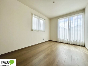 �Q���@����̏I���ɕv�w�ł������߂������Q���B�L���ɂ�Ƃ肪����A�Ƒ��̋C�z�������Ȃ������������x�߂���S�̃v���C�x�[�g��Ԃł��B