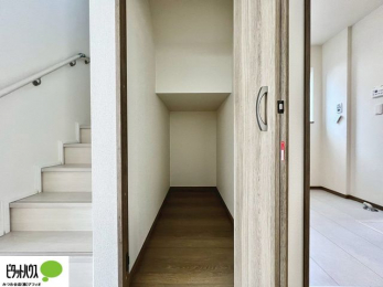 ���̑��@����ƕ֗��ȃ��r���O���[�B