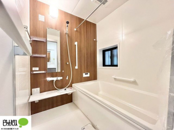 �����@1���̔�����������x���̓��͂��q�l�Ƃ̃R�~���j�P�[�V�����̏�Ƃ���