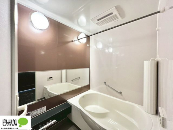 �����@�����̔�������Ă����o�X���[���͍L�X�������B�x���͂��q�l�ƈꏏ�ɗV�тȂ������܂��ˁB