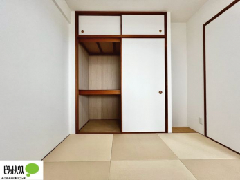 �Q���@�a���ɂ��鉟����͗��q�p�̕z�c��G�߂̕z�c����������ۊǂł��܂��B