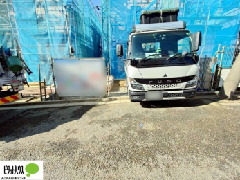 ���r���O�@�傫�ȑ�����ۓI�ȃ��r���O�́A�������邢��C�ɂ��Ă���܂��ˁB