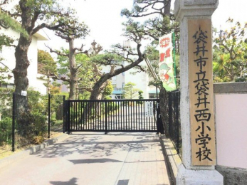 ���ӊ��@�܈�s���܈䐼���w�Z �k��34���B 2700m