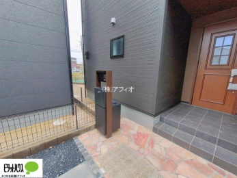 ���r���O�@�܏�V��ŊJ���I�ȋ�Ԃ�