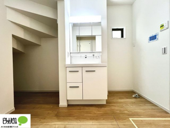 ���ʑ�E���ʏ��@�{�H��ʐ^�@