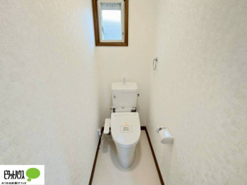 �g�C���@1�E2�K�E�H�V�����b�g�g�C�������B