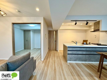 ���r���O�@���r���O����̓L�b�`���ɂ���}�}��p�p��������̂ŁA���q�l���V�񂾂�x�񂾂���S���ĉ߂������Ƃ��ł��܂��B