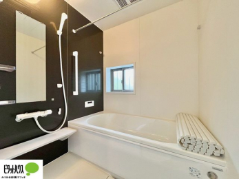 �����@�{�H��ʐ^�@�����̔�������Ă���闁���͍L�X�������B�x���͂��q�l�ƈꏏ�ɗV�тȂ������܂��ˁB