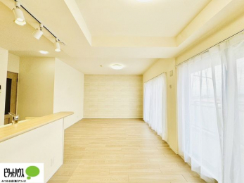 ���r���O�@�A�N�Z���g�N���X���g�p�����A�������ȃ��r���O