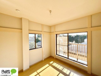 ���̑����ρ@2�ʍ̌��Ŗ��邭�A���ʂ��̗ǂ��������ł��B