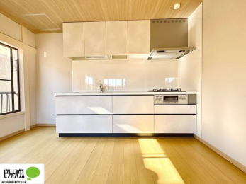 �L�b�`���@�����̂��������y�����Ȃ閾�邭�L�X�Ƃ����L�b�`��